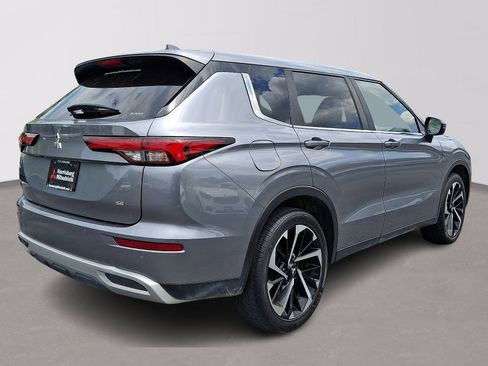 Used 2024 Mitsubishi Outlander SE AWD/4WD image 6
