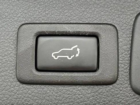 Used 2015 Subaru Forester 2.5i Limited w/ Popular Package #1 AWD/4WD image 13
