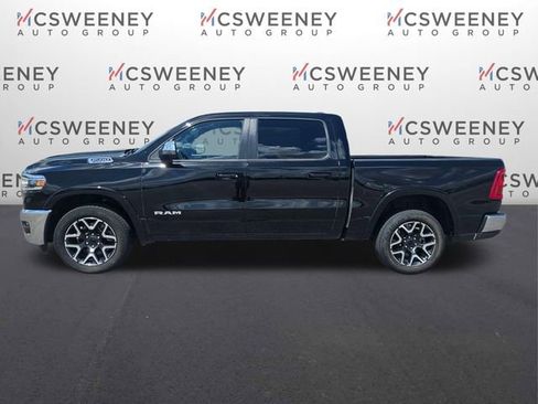 Used 2025 RAM 1500 Laramie AWD/4WD image 2