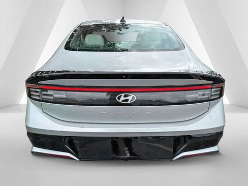 Used 2025 Hyundai Sonata SEL FWD image 6