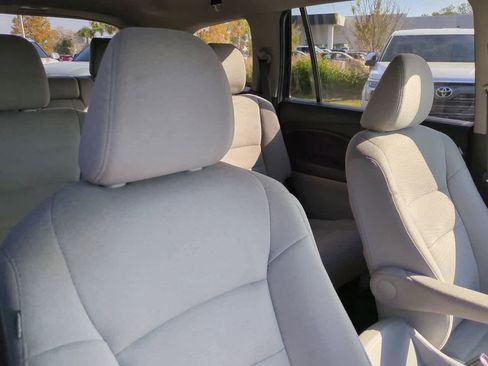 Used 2016 Honda Pilot EX image 7