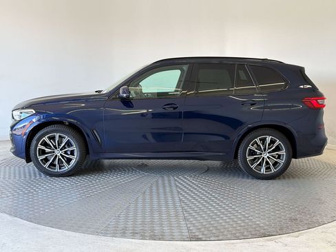Used 2019 BMW X5 xDrive50i w/ M Sport Package AWD/4WD image 2