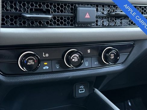 Used 2025 Honda HR-V LX image 22