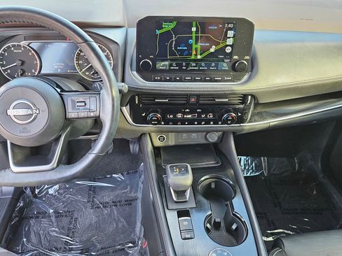 Used 2022 Nissan Rogue SL w/ SL Premium Package image 24