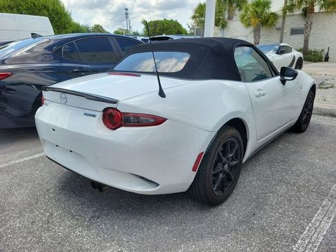 Used 2021 MAZDA MX-5 Miata Sport RWD image 3