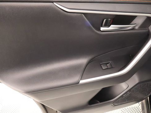 Used 2019 Toyota RAV4 Adventure image 16