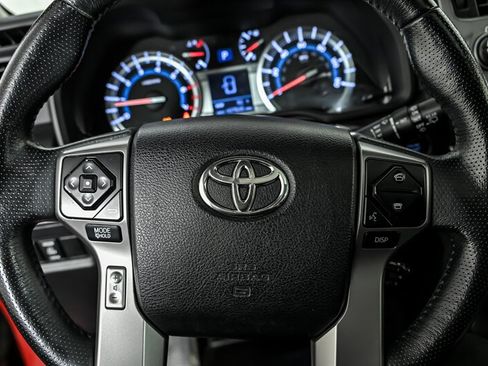Used 2014 Toyota 4Runner Limited AWD/4WD image 23