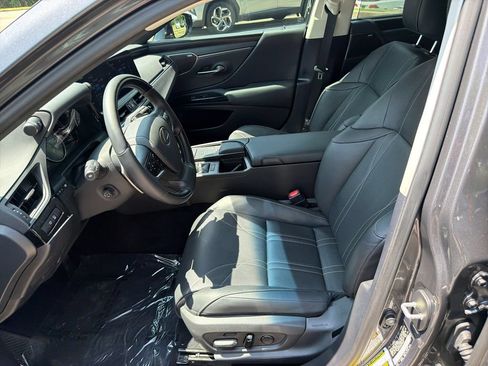 Used 2022 Lexus ES 350 Ultra Luxury FWD image 9