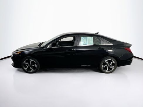 Used 2023 Hyundai Elantra Limited w/ Cargo Package image 8