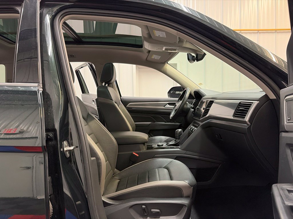 Used 2021 Volkswagen Atlas SEL Premium AWD/4WD image 23