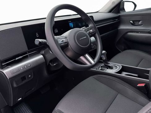 New 2026 Hyundai Kona SE image 14