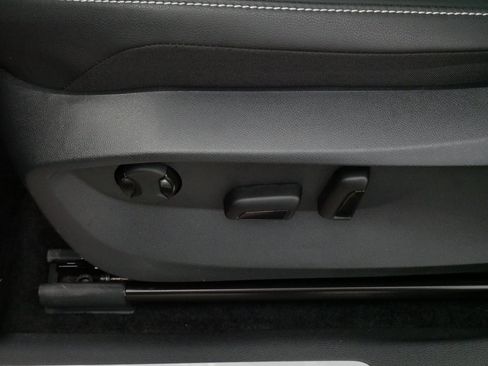 Certified 2024 Volkswagen Tiguan SE R-Line AWD/4WD image 20