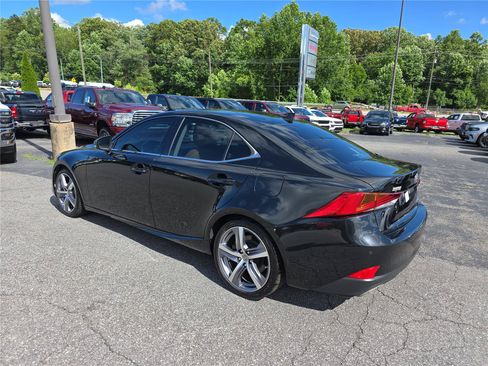 Used 2018 Lexus IS 300 w/ Premium Package RWD image 5