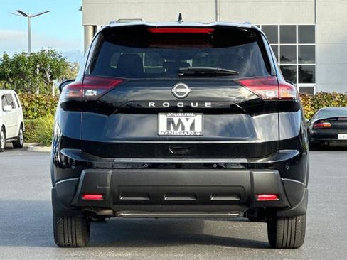 New 2025 Nissan Rogue SV w/ SV Premium Package image 5