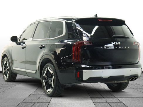 Used 2024 Kia Telluride S FWD image 5