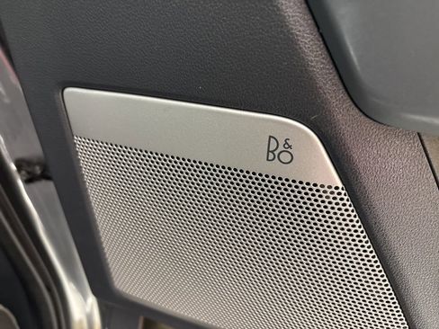 Used 2023 Ford F150 Lightning Lariat w/ Equipment Group 511A High image 21