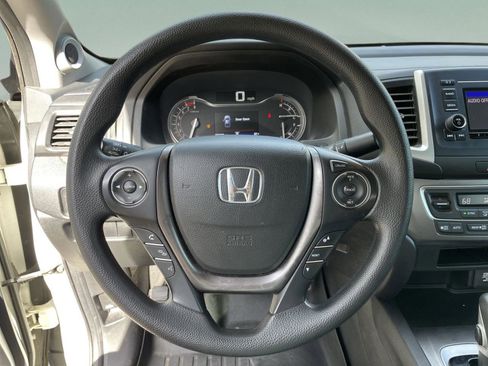 Used 2019 Honda Ridgeline Sport image 11