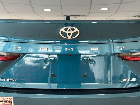 Used 2025 Toyota Camry XLE FWD image 22