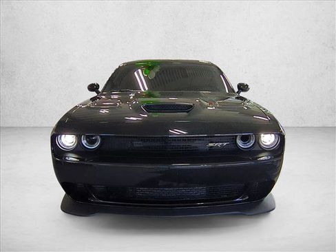 Used 2015 Dodge Challenger SRT Hellcat image 2