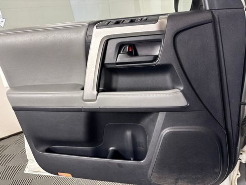 Used 2013 Toyota 4Runner SR5 w/ Premium Pkg RWD image 19