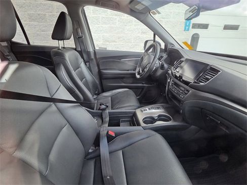 Certified 2023 Honda Ridgeline RTL image 5