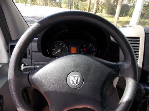 Used 2007 Dodge Sprinter 3500 image 5