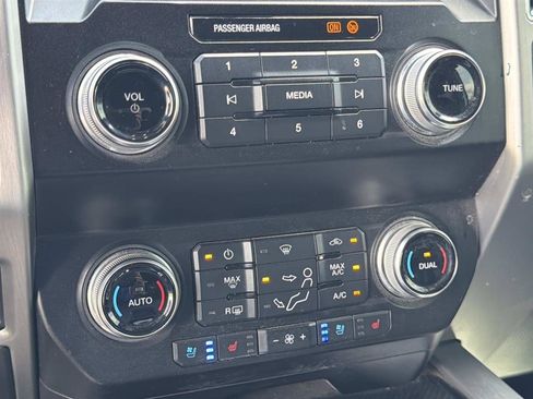 Used 2020 Ford F250 Platinum AWD/4WD image 23
