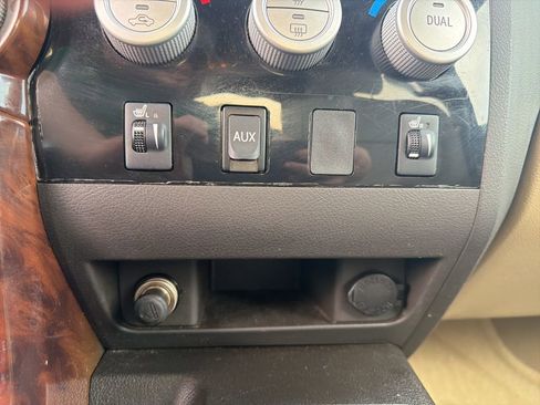 Used 2008 Toyota Tundra Limited image 18