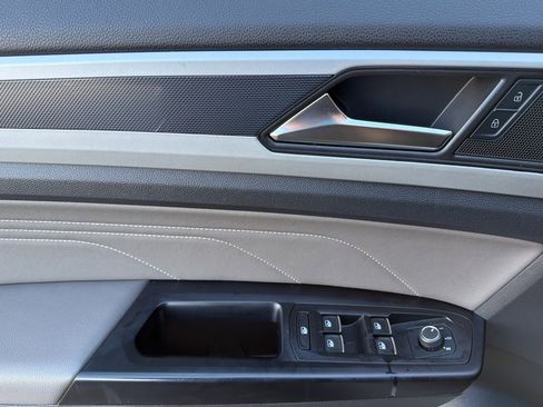 Used 2021 Volkswagen Atlas SE image 8