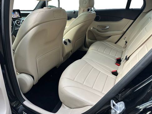 Used 2018 Mercedes-Benz GLC 300 4MATIC image 12