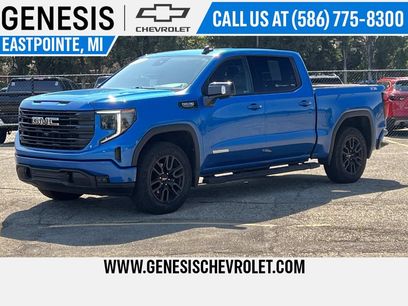 Used 2022 GMC Sierra 1500 Elevation w/ Elevation Premium Package