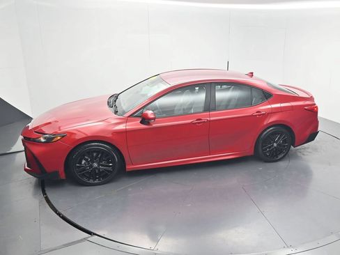 Used 2025 Toyota Camry SE w/ Convenience Package FWD image 58