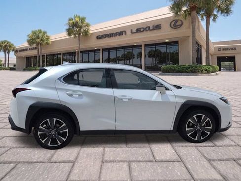 Certified 2025 Lexus UX 300h FWD w/ Accessory Package (Z2) image 3