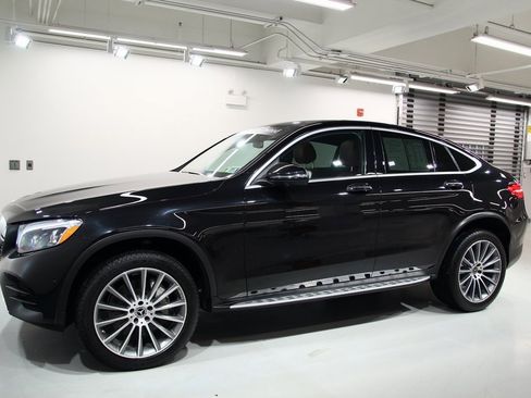 Used 2019 Mercedes-Benz GLC 300 4MATIC Coupe image 15