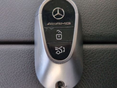 Used 2025 Mercedes-Benz GLC 43 AMG 4MATIC image 31