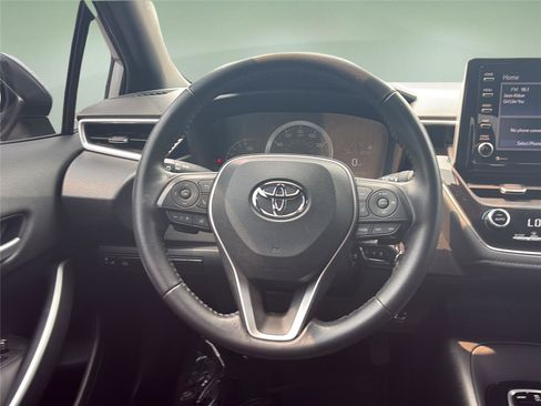 Used 2021 Toyota Corolla SE FWD image 11