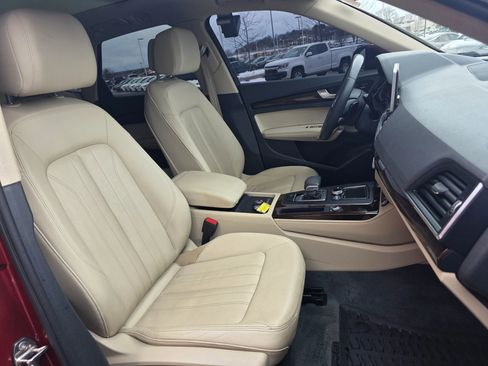 Used 2019 Audi Q5 2.0T Premium Plus w/ Premium Plus Package image 8