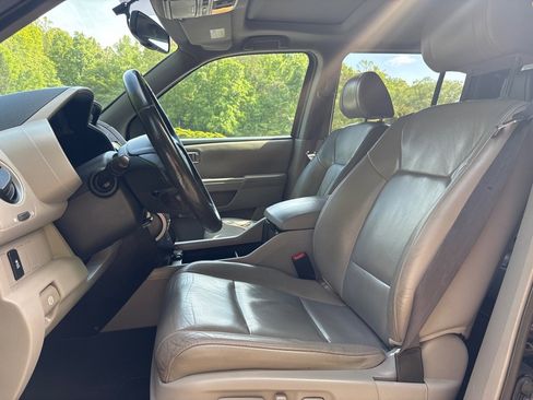 Used 2015 Honda Pilot EX-L image 10