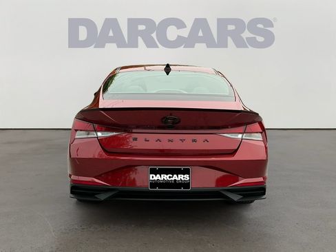 Used 2023 Hyundai Elantra SE FWD image 6
