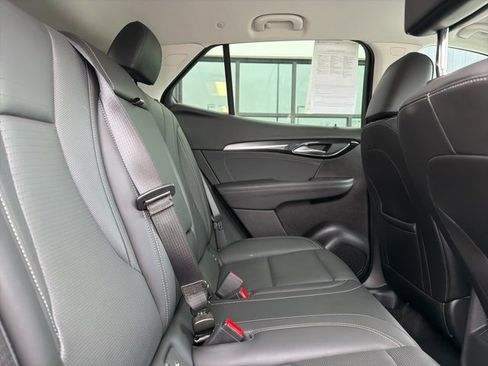 Used 2024 Buick Envision Preferred image 13