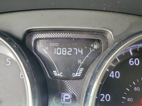 Used 2017 Nissan Versa SV image 25