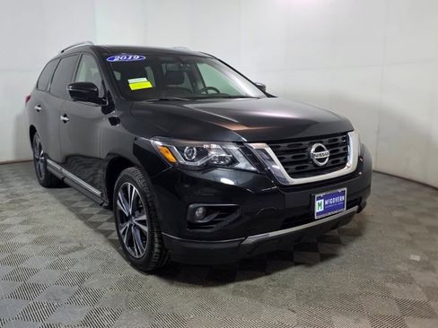 Used 2019 Nissan Pathfinder Platinum image 9