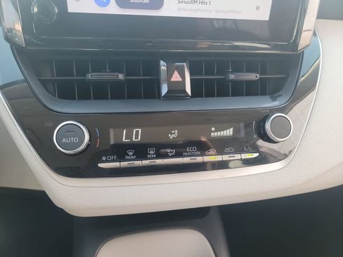 Used 2023 Toyota Corolla LE FWD image 22