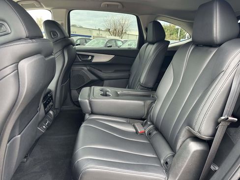 Used 2023 Acura MDX SH-AWD image 14