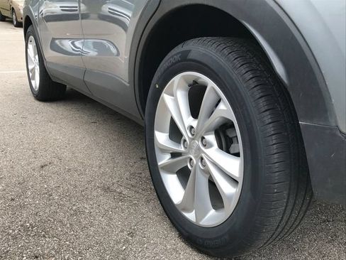 Used 2023 Buick Encore GX Preferred w/ Cold Weather Comfort Package FWD image 14