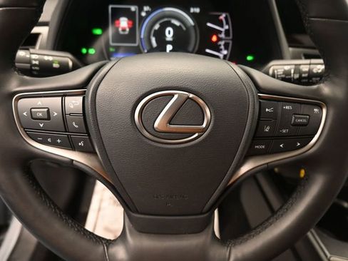 Used 2023 Lexus UX 250h AWD w/ Accessory Package (Z1) image 18