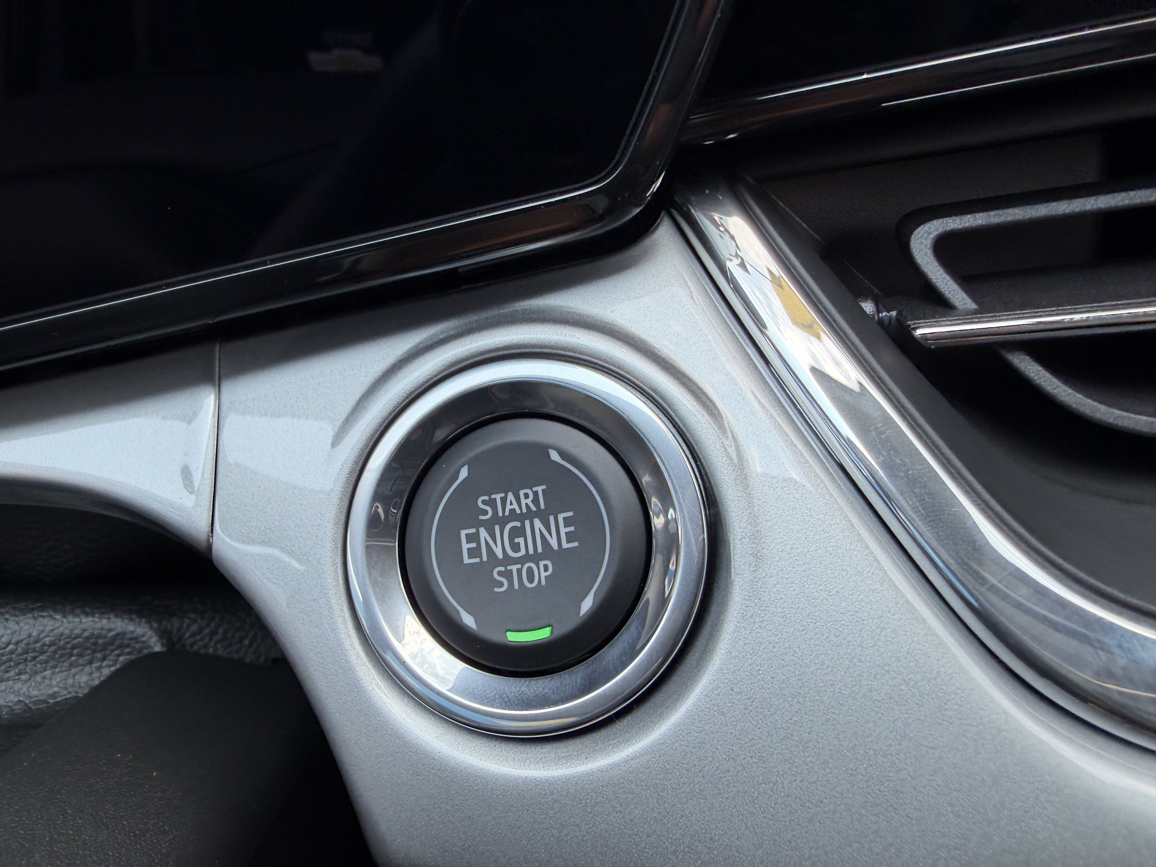 New 2026 Chevrolet Trax LT w/ Driver Confidence Package FWD image 20
