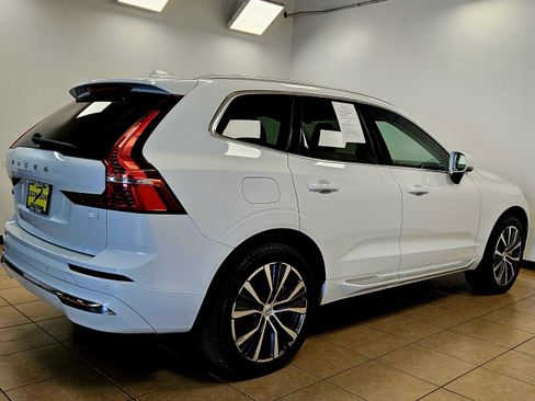 Used 2022 Volvo XC60 T8 Inscription Expression w/ Protection Package image 4