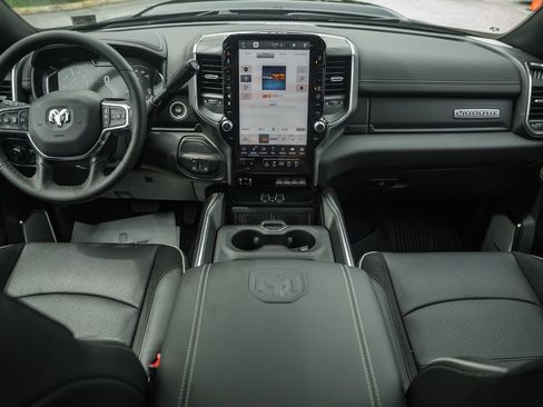 New 2026 RAM 2500 Laramie AWD/4WD image 25