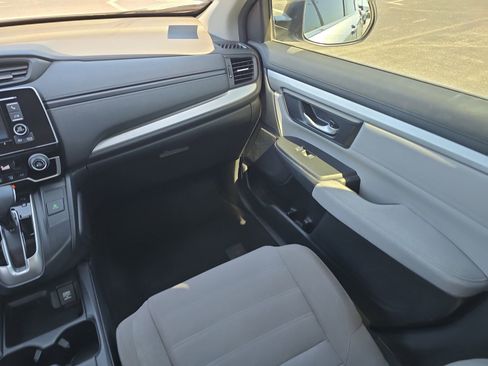 Used 2017 Honda CR-V LX image 12